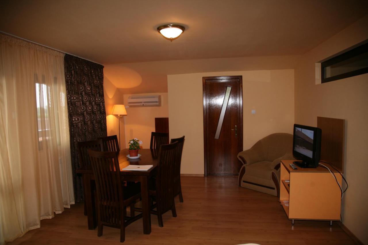 Vila Delta Travel - Mila 23 Mila Douăzeci şi Trei الغرفة الصورة